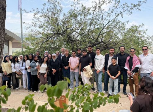 التكنولوجيا الزراعية في عمّان الأهلية تُنظّم زيارة علمية للحديقة النباتية الملكية