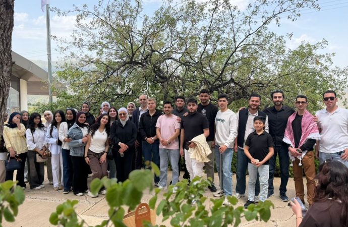 التكنولوجيا الزراعية في عمّان الأهلية تُنظّم زيارة علمية للحديقة النباتية الملكية