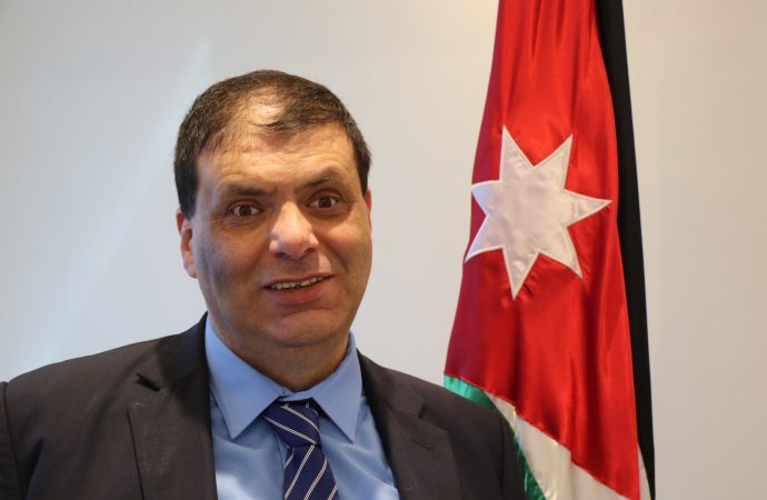 العزة يكتب … عبده مشتهي، شهبندر تجّار الإعاقة