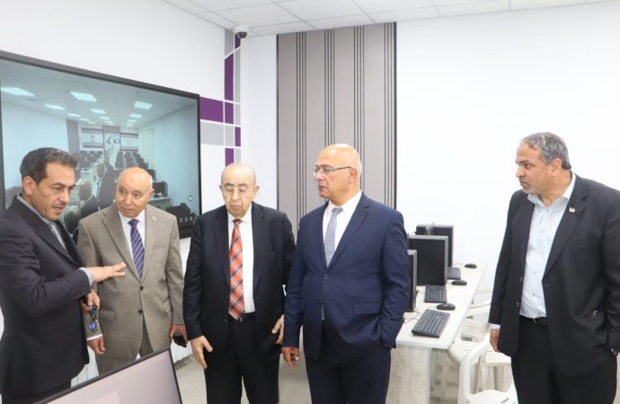 رئيس وأعضاء مجلس أمناء جامعة مؤتة يتفقدون مشاريع التطوير والتحديث ويشيدون بالإنجازات التي حققتها الجامعة – صور