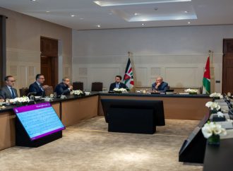 الملك يؤكد أهمية ترسيخ مكانة الأردن مركزا صناعيا إقليميا