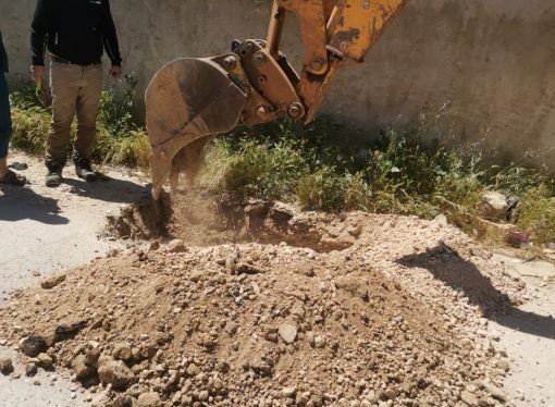 المياه : ضبط اعتداء في مناطق جنوب عمان – صور