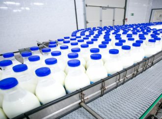 وزارة العمل: 491 مخالفة لشركة ألبان لم تلتزم بدفع أجور العاملين فيها