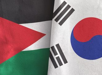 وزير الخارجية يبحث مع نظيره الكوري العلاقات الثنائية وتطورات الأوضاع الإقليمية