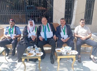 “بمناسبة الاستقلال الثمانين وبدعوة من رئيس مجلس إدارة شركة التكسي المميز البدادوة يرعى مسيرة وطنية فنية وإعلامية جابت شوارع العاصمة”