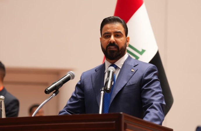 الزيدي يدعو الفصائل المسلحة للعمل تحت مظلة الدولة