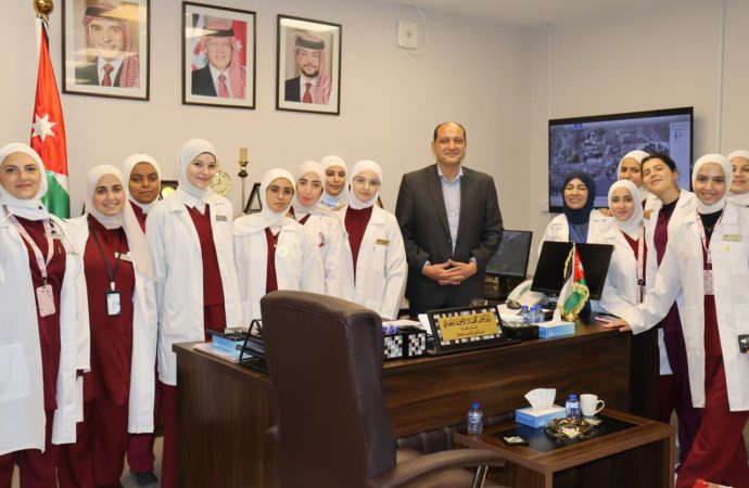 المعاني يرعى اطلاق مبادرة ” صديقي الشجاع ” للأطفال بالتشارك مع كلية الأميرة ثروت من داخل مستشفى الأمير حمزة .