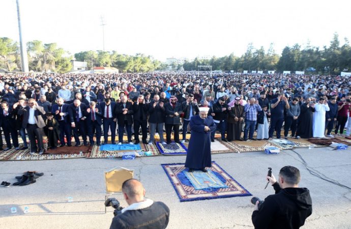 وزارة الأوقاف: صلاة عيد الأضحى عند الساعة 7 صباحا