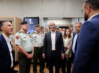 اللواء الركن الحنيطي يزور منصة زين للإبداع ومركز زين الإقليمي للبيانات