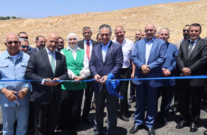 خفض فاتورة استهلاك الكهرباء بنسبة 85 % افتتاح مشروع الخلايا الكهروضوئية الخاص بغرفة تجارة عمان