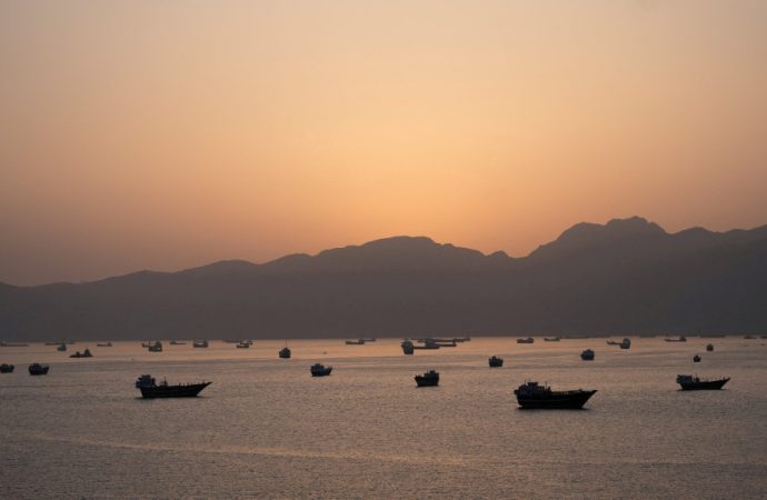 إيران: لا يمكن ضمان مرور آمن عبر مضيق هرمز دون تنسيق معنا