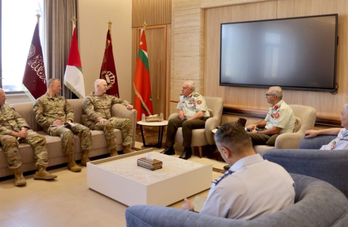 الأردن والولايات المتحدة يبحثان أوجه التعاون والتنسيق العسكري