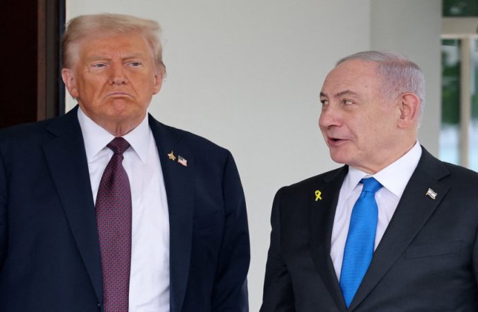 البيت الأبيض: ترامب تحدث هاتفيا مع نتنياهو الاثنين