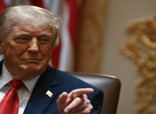 البيت الأبيض: ترامب وقّع مذكرة التفاهم مع إيران