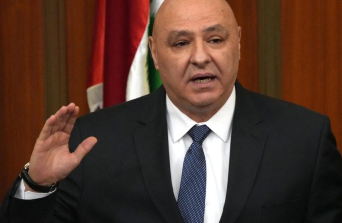 الرئيس اللبناني: التصعيد الإسرائيلي يستهدف محاولات تثبيت وقف إطلاق النار