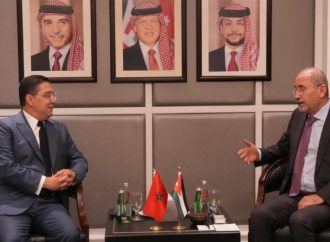 الصفدي ونظيره المغربي يبحثان العلاقات والتنسيق الثنائي