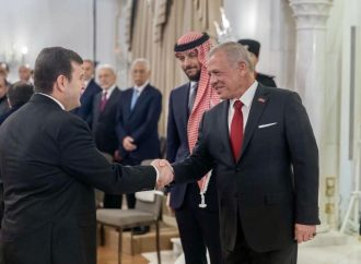 العمري: عيد الجلوس الملكي محطة وطنية نستذكر فيها مسيرة الإنجاز والعطاء بقيادة جلالة الملك.