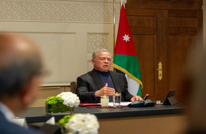 الملك يؤكد أن الاقتصاد الوطني أثبت قدرته على مواجهة الأزمات وتجاوزها
