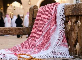الازايدة يكتب … جدائل حمراء تنسج الهوية والوجدان