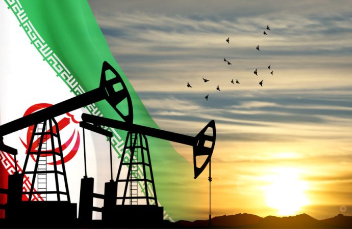 الولايات المتحدة تعلّق عقوباتها على النفط الإيراني حتى 21 آب