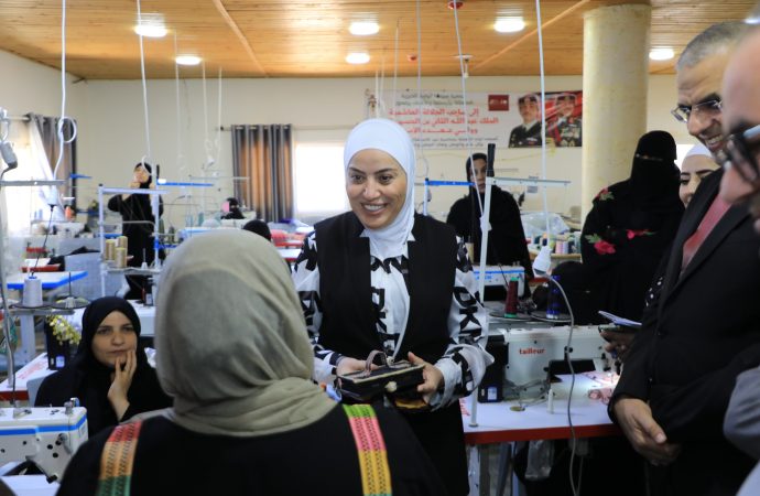 بني مصطفى: تمكين المرأة اقتصادياً أولوية لدعم فرص العمل