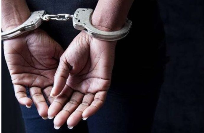 توقيف موظفة في بلدية الزرقاء 15 يومًا على ذمة التحقيق