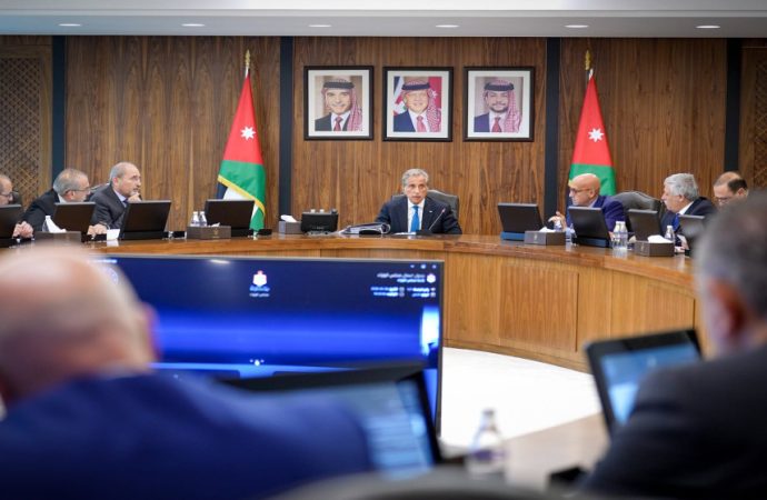 رفع نسبة الأفضلية السعرية للمنتجات الصناعية الوطنية بالعطاءات الحكومية