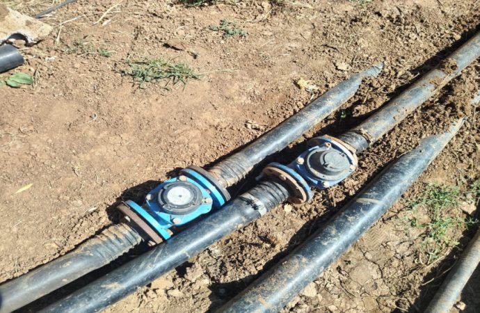 ضبط اعتداءات على خط الديسي في الجفر ومزرعة في جنوب عمّان تبيع المياه عبر بئر مخالف