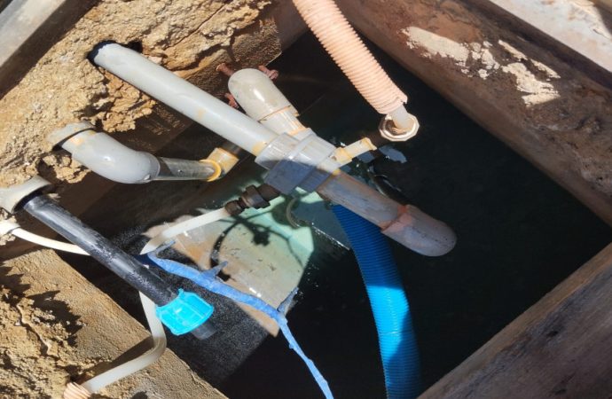 ضبط سرقات مياه وردم بئر غير مرخصة خلال حملات رقابية في الحسا وناعور والجفر