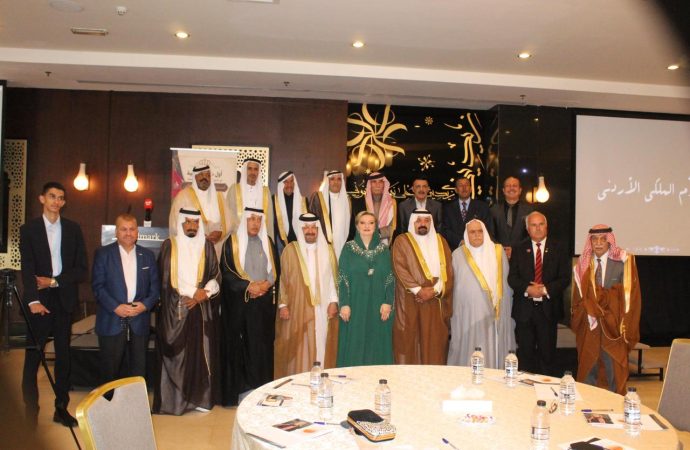 بالصور :  لأول مرة في تاريخ الاردن  الرفاعي تكرم شيوخ العشائر