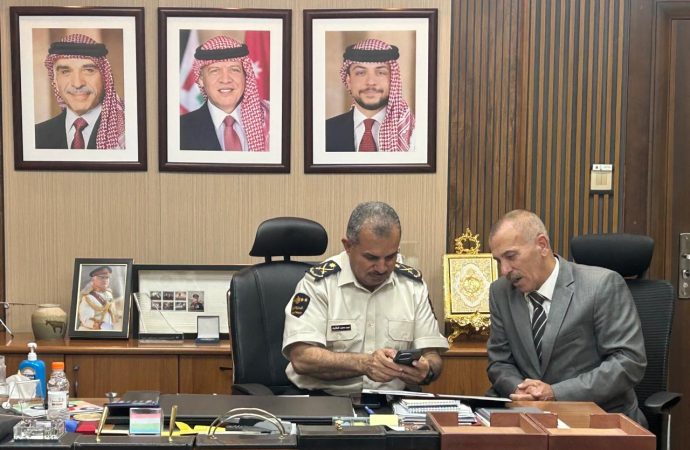 بالصور : مدير عام الجمارك يلتقي رئيس الملتقى الوطني للتوعية والتطوير ويوقع على الحملة المليونية ضد المخدرات