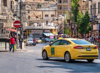نقابة التكسي: 6 آلاف تكسي من أصل 18 ألفاً عدلت التعرفة
