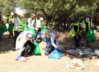وزارة الأوقاف تنفذ حملة نظافة في غابات برقش