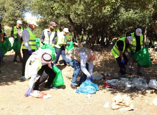 وزارة الأوقاف تنفذ حملة نظافة في غابات برقش