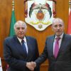 وزير الخارجية يجري مباحثات موسعة مع نظيره الجزائري