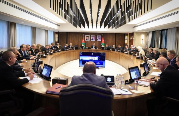 مجلس الوزراء يقرر تعديل أسس منح الإقامة والجنسيَّة للمستثمرين