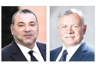 الملك يهنئ العاهل المغربي بذكرى الجلوس على العرش