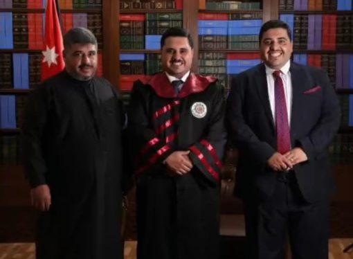 أبناء المرحوم جميل هلال العبادي يهنون بتخرج الاستاذ بدر من جامعة العلوم الاسلاميه