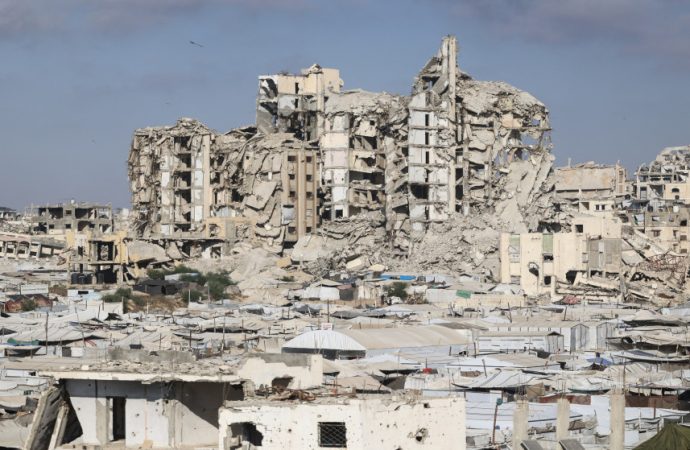 “إدارة غزة”: جاهزون لتسلّم مهامنا بعد حل حكومة حماس فور توفر الإمكانيات اللازمة
