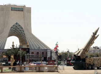 إيران تعلن تحقيق عائدات نفطية بـ 18 مليار دولار خلال الحرب والهدنة
