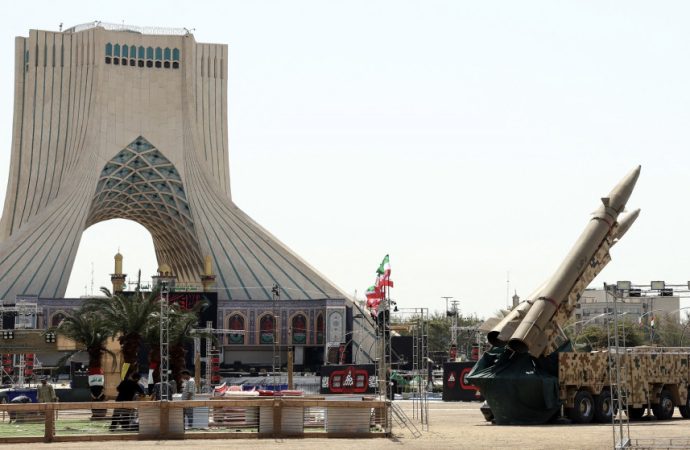 إيران تعلن تحقيق عائدات نفطية بـ 18 مليار دولار خلال الحرب والهدنة