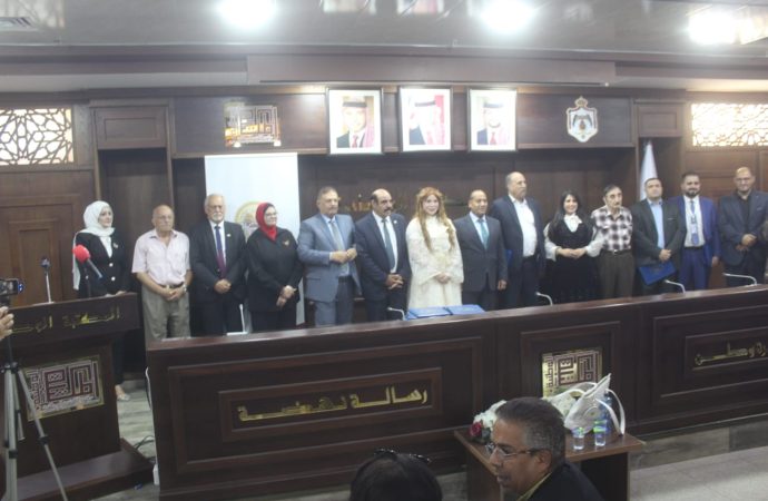 بالفيديو والصور : “اتحاد الكتاب” يكرّم عددا من الصحافيين والعاملين بالإعلام .