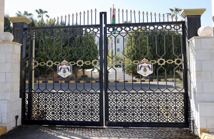 الأردن يعزي سوريا بضحايا الحادث المروري على طريق دير الزور – دمشق