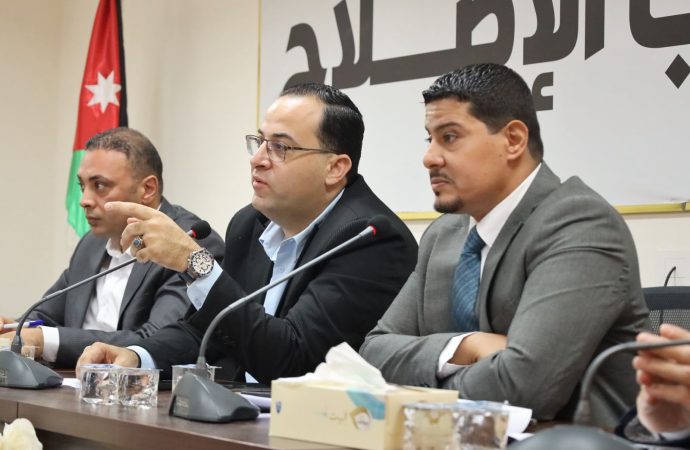 الخصاونة يكتب … قبل أن تحكم على الأحزاب… اقترب منها