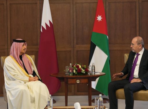 الصفدي ونظيره القطري يبحثان خفض التصعيد وتعزيز الاستقرار الإقليمي
