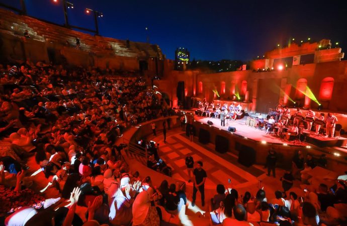 “الكورال أنتم” لبودشارت تجمع الأردن والمغرب على المسرح الشمالي في جرش