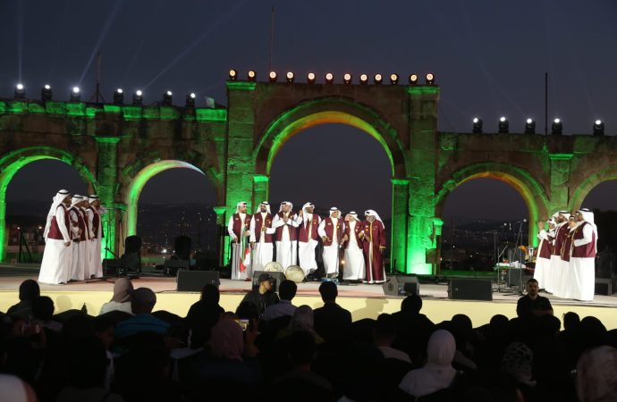 الكويت وكوريا ومصر وفلسطين ضيوف بفنهم على مسرح(الهيبودروم) – صور