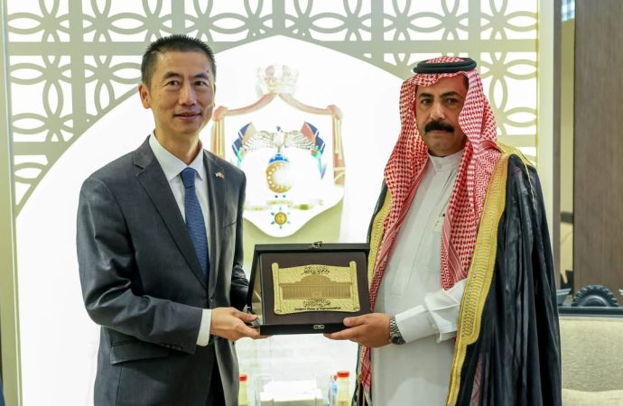 ” النقل النيابية ” تبحث مع السفير الصيني آفاق التعاون في النقل والاستثمار والتعاون البرلماني