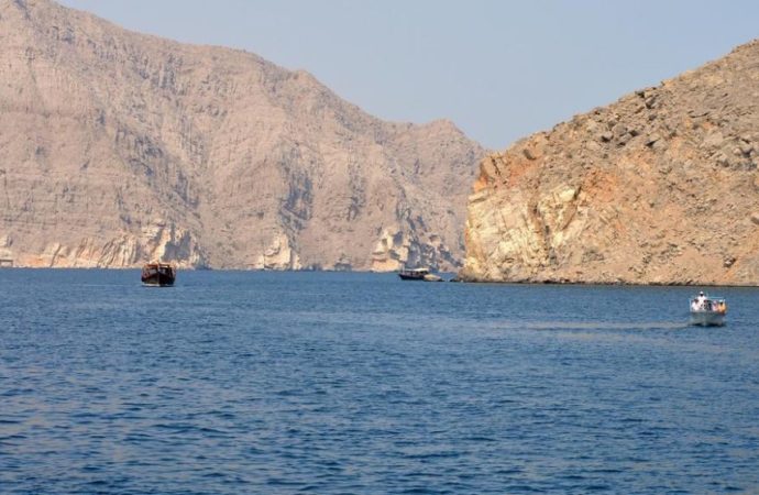 توتر هرمز يعرقل مسار التفاوض بين واشنطن وطهران