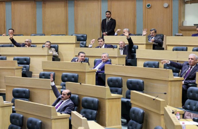 جلسة تشريعية للنواب اليوم لاستكمال مناقشة “العمل المهني”